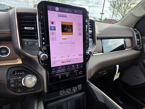 New 2026 RAM 1500 Limited AWD/4WD image 29