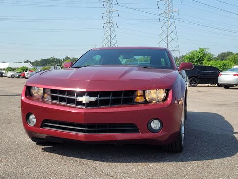Used 2010 Chevrolet Camaro LT RWD image 2
