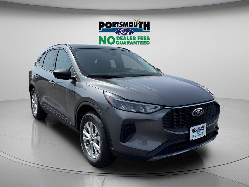 New 2026 Ford Escape Active w/ Cold Weather Package AWD/4WD 360° Tour