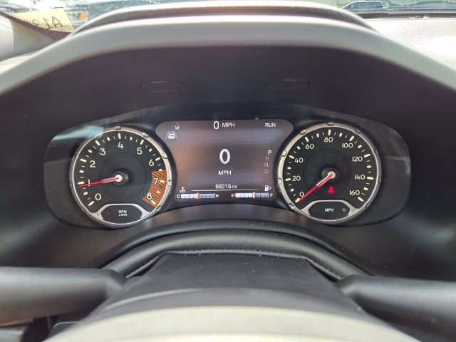 Used 2022 Jeep Renegade Latitude w/ Convenience Group AWD/4WD image 29