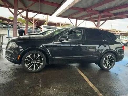 Used 2019 Bentley Bentayga image 10