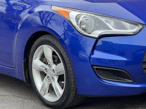 Used 2012 Hyundai Veloster image 4