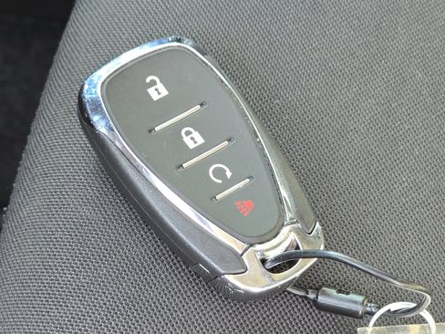 Used 2025 Chevrolet TrailBlazer LT FWD image 32