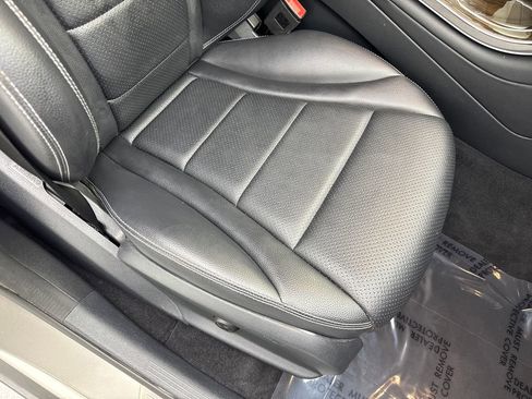 Used 2022 Mercedes-Benz GLC 300 4MATIC image 44