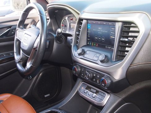 Used 2020 GMC Acadia AT4 w/ Driver Alert Package II image 10