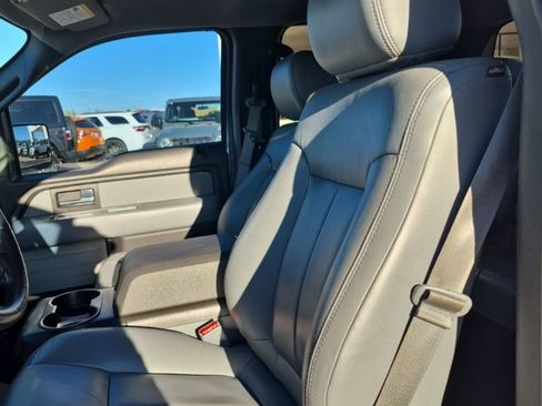 Used 2014 Ford F150 XLT w/ XLT Chrome Package image 21