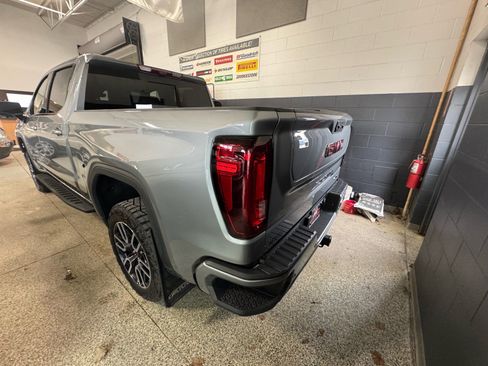 Used 2025 GMC Sierra 1500 AT4 w/ AT4 Premium Package image 7