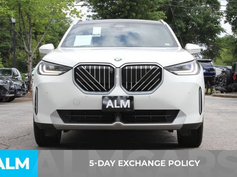 Used 2025 BMW X3 xDrive30i AWD/4WD image 3