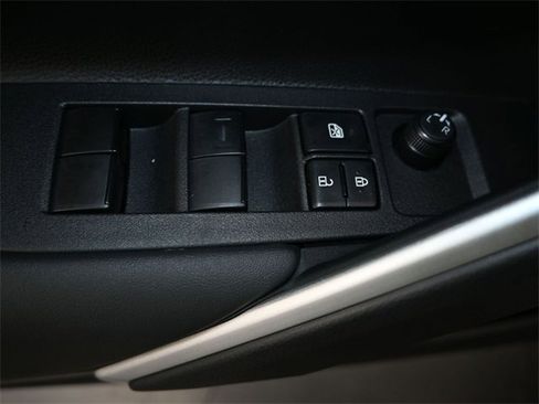 New 2026 Toyota Corolla Cross L image 10