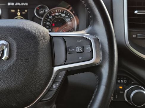 Used 2024 RAM 2500 Big Horn AWD/4WD image 23