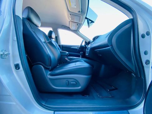 Used 2020 Nissan Pathfinder SL image 7