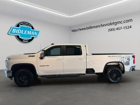 Used 2022 Chevrolet Silverado 3500 LT image 33