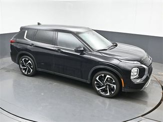 Used 2024 Mitsubishi Outlander SE video 1