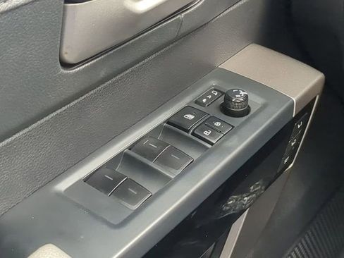 Used 2022 Toyota Tundra Limited RWD image 28