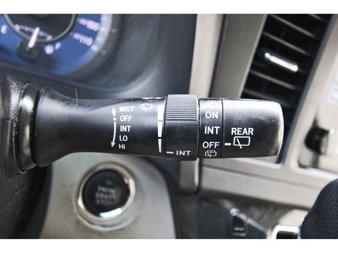 Used 2016 Toyota Sienna XLE Premium FWD image 18