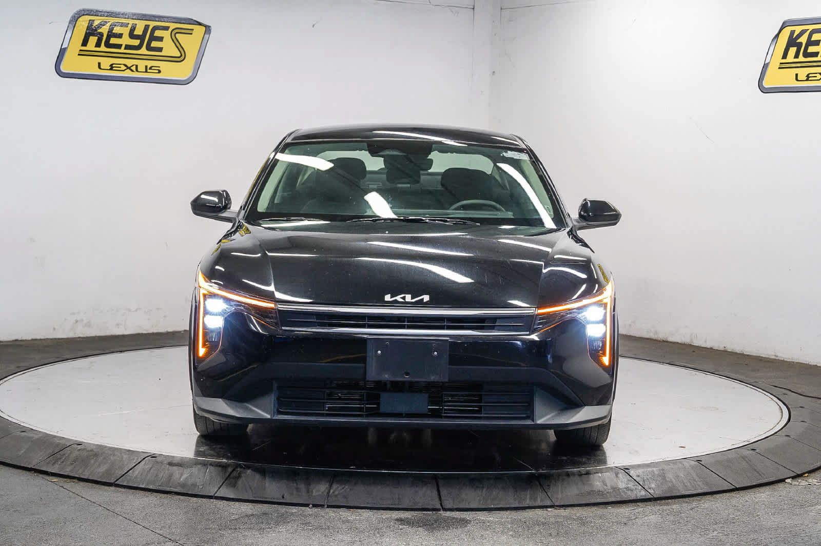 Used 2025 Kia K4 FWD image 6