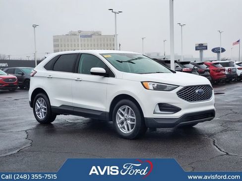 Used 2024 Ford Edge SEL image 2