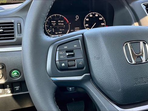 New 2025 Honda Ridgeline RTL image 21