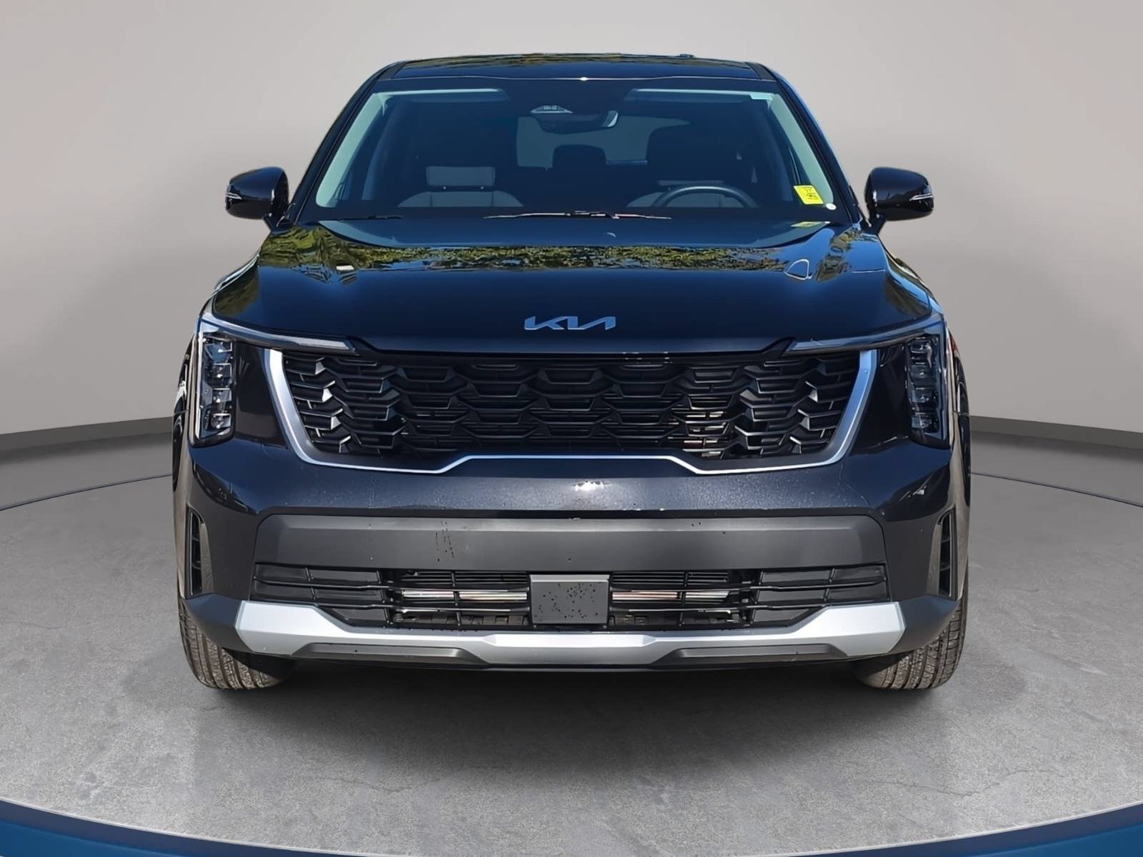 Used 2026 Kia Sorento LX FWD image 2