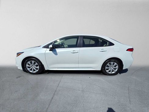 Used 2026 Toyota Corolla LE FWD image 6
