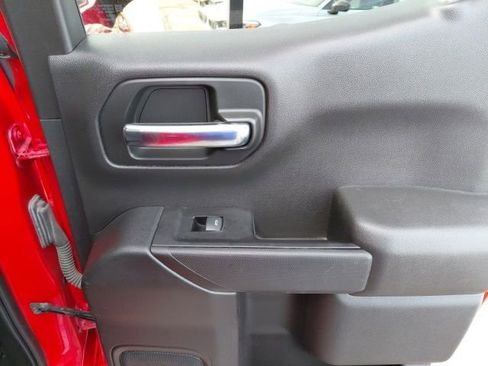 Used 2019 Chevrolet Silverado 1500 Custom Trail Boss image 30