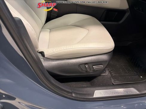 Used 2024 Toyota Grand Highlander Limited image 14