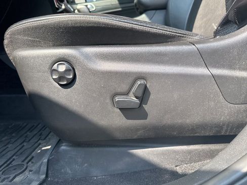 Used 2020 Jeep Grand Cherokee Altitude image 25