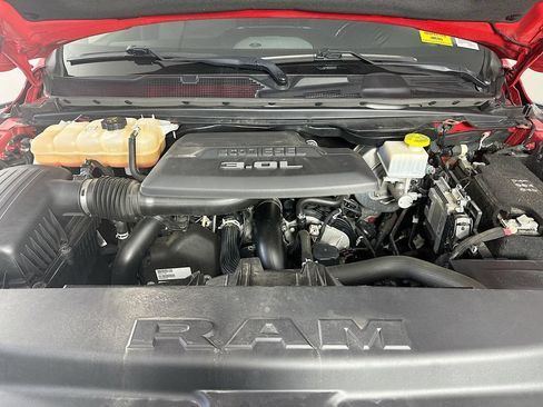 Used 2022 RAM 1500 Big Horn AWD/4WD image 32