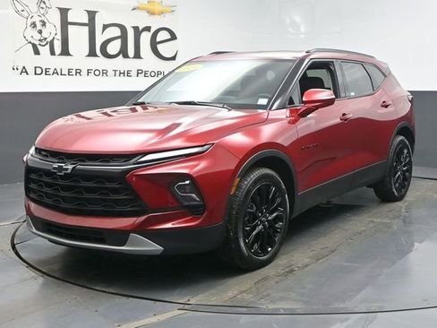 Used 2024 Chevrolet Blazer LT w/ LPO, Black Grille Bar Package FWD image 34