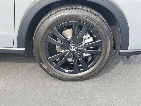 Certified 2026 Honda HR-V Sport image 6