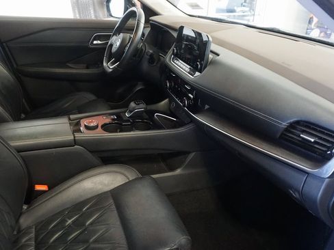 Used 2021 Nissan Rogue Platinum image 27