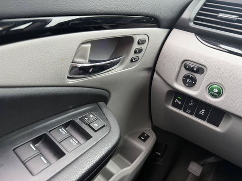 Used 2020 Honda Pilot Touring image 19