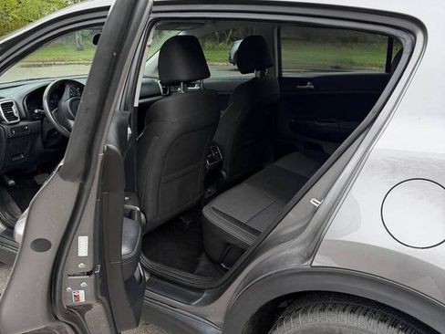 Used 2018 Kia Sportage LX AWD/4WD image 6