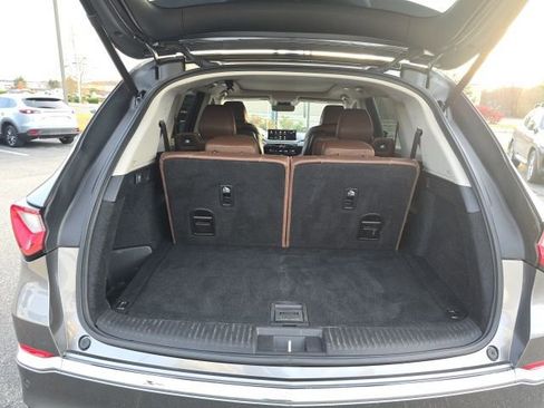 Used 2023 Acura MDX SH-AWD w/ Technology Package image 17
