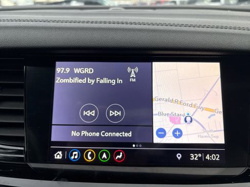 Used 2019 Buick Regal Avenir w/ Driver Confidence Package II image 16