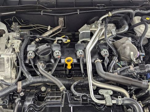 Used 2024 Nissan Altima 2.5 SV image 10