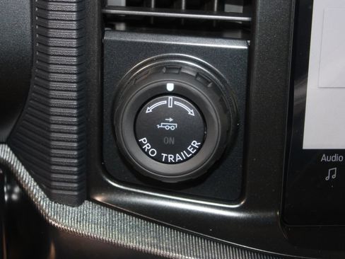 New 2026 Ford F150 Platinum w/ Equipment Group 702A High AWD/4WD image 46