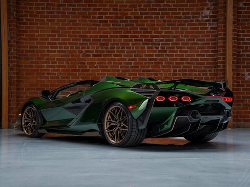 Used 2021 Lamborghini Sian Roadster AWD/4WD image 34