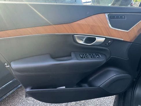 Used 2024 Volvo XC90 B6 Plus w/ Protection Package Premier AWD/4WD image 16