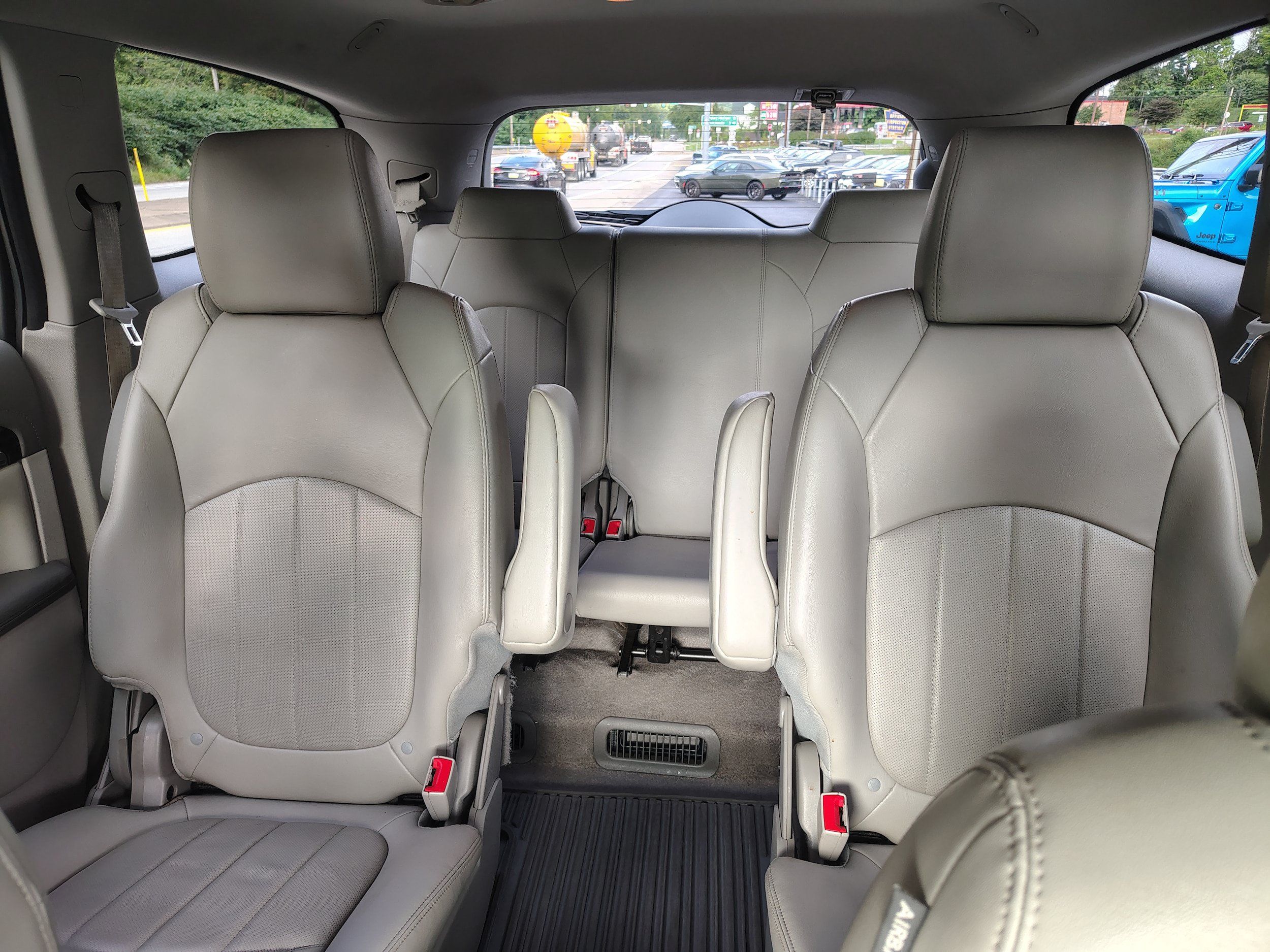 Used 2017 Buick Enclave Premium AWD/4WD image 22