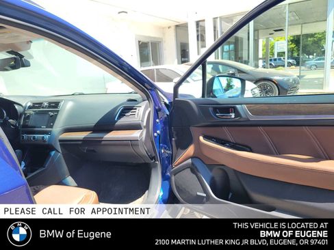 Used 2017 Subaru Outback 3.6R Touring AWD/4WD image 9