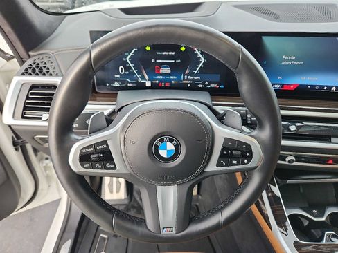 Certified 2024 BMW X7 xDrive40i w/ M Sport Package image 19