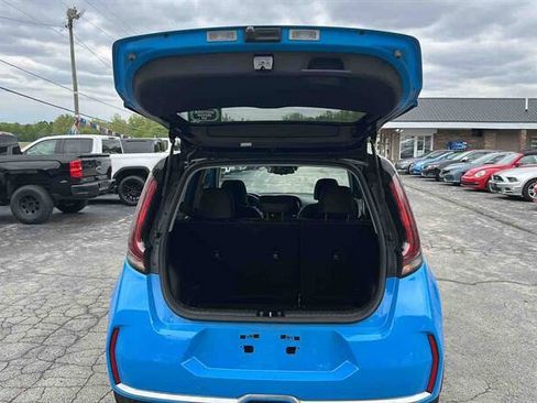 Used 2024 Kia Soul GT-Line FWD image 8