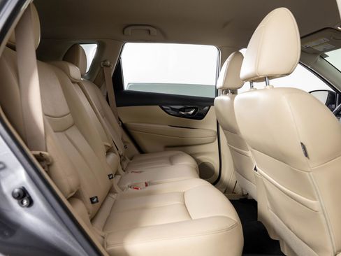 Used 2017 Nissan Rogue SL image 24