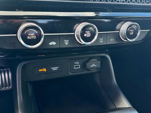 Used 2023 Honda Civic Sport image 25