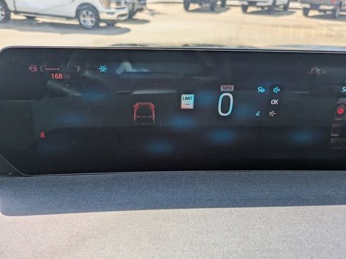 Used 2025 Ford Expedition Active AWD/4WD image 18