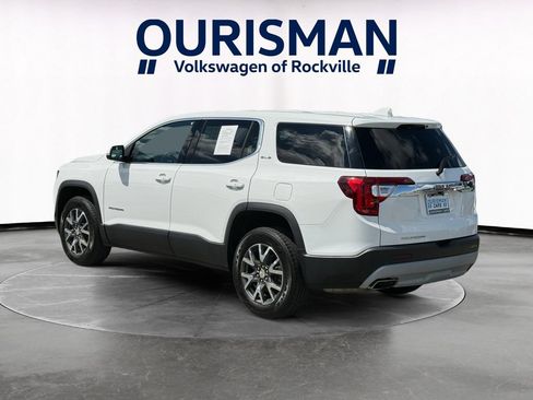 Used 2022 GMC Acadia SLE FWD image 4