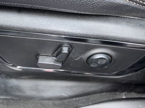 Used 2023 RAM 1500 Limited image 24