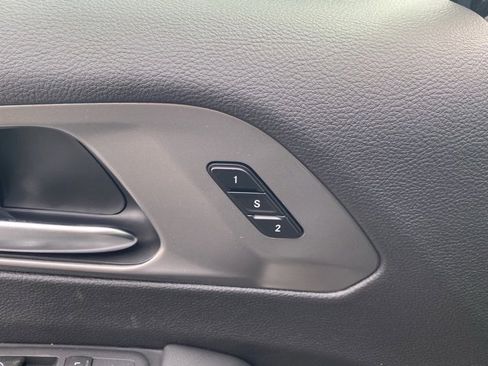 New 2026 Chrysler Pacifica Select image 13