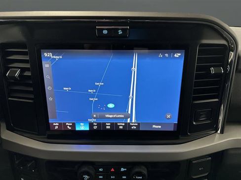 New 2026 Ford F250 XLT w/ XLT Premium Package AWD/4WD image 9